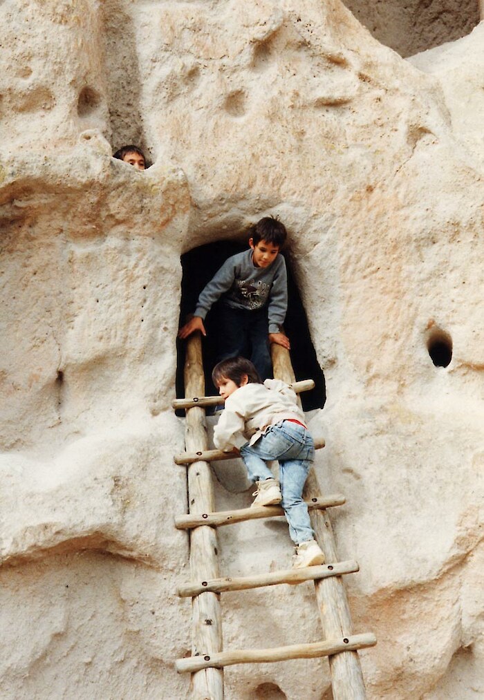 Children at Bandelier National Monument, by Andrew Dunn, via WikiMedia Commons.